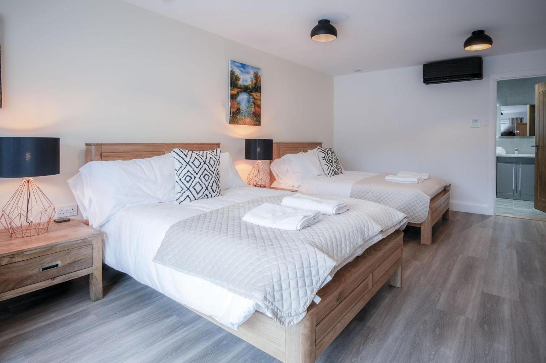 Suite 3 - Sleeping Giant Hotel - Pen Y Cae Inn Brecon Eksteriør billede
