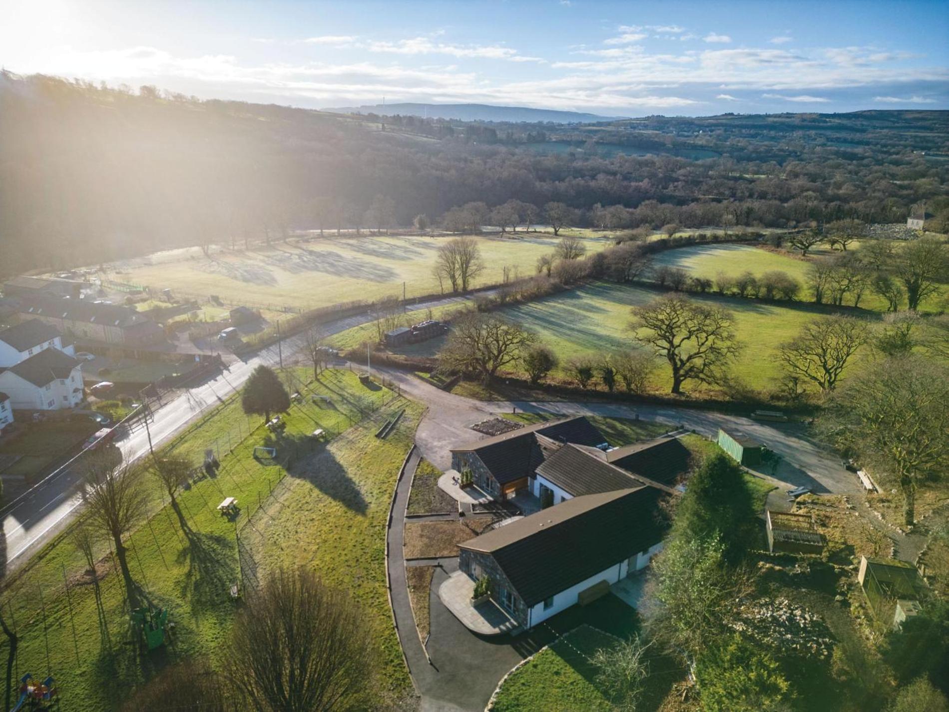 Suite 3 - Sleeping Giant Hotel - Pen Y Cae Inn Brecon Eksteriør billede